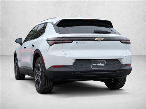 New 2026 Chevrolet Equinox EV LT FWD image 7