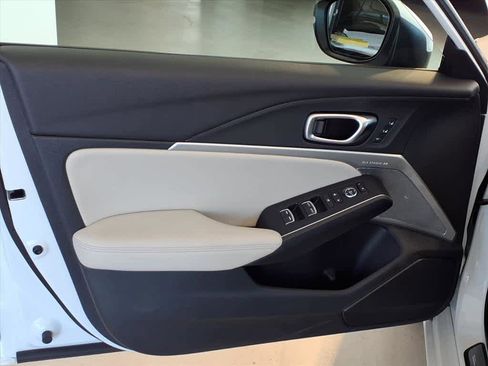 Used 2023 Acura Integra A-Spec image 10