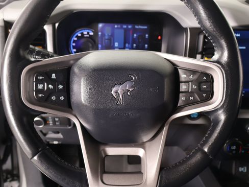 Used 2021 Ford Bronco Badlands AWD/4WD image 3