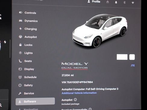 Used 2023 Tesla Model Y Performance image 20