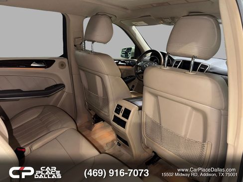 Used 2013 Mercedes-Benz GL 450 4MATIC image 31