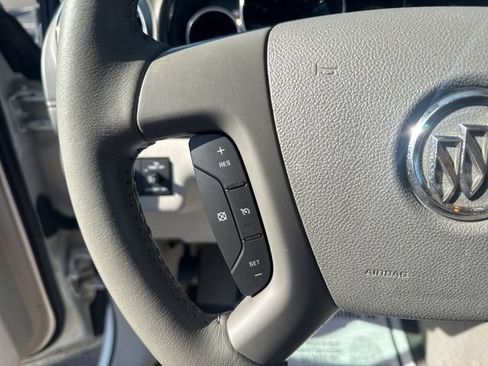 Used 2013 Buick Enclave Leather AWD/4WD image 21
