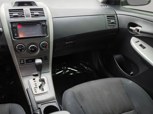 Used 2013 Toyota Corolla S w/ Premium Pkg FWD image 5