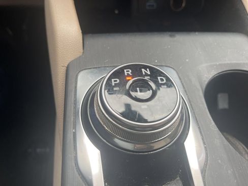 Used 2023 Nissan Sentra SR w/ SR Premium Package image 39