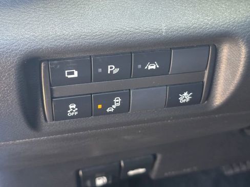 Used 2024 Nissan Kicks S FWD image 20
