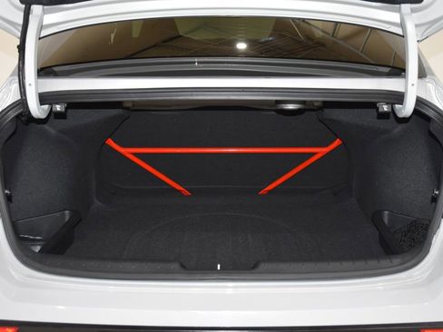 Used 2025 Hyundai Elantra N image 30