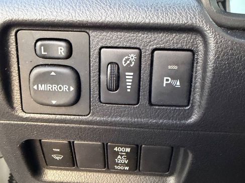 Used 2014 Toyota 4Runner Limited AWD/4WD image 36
