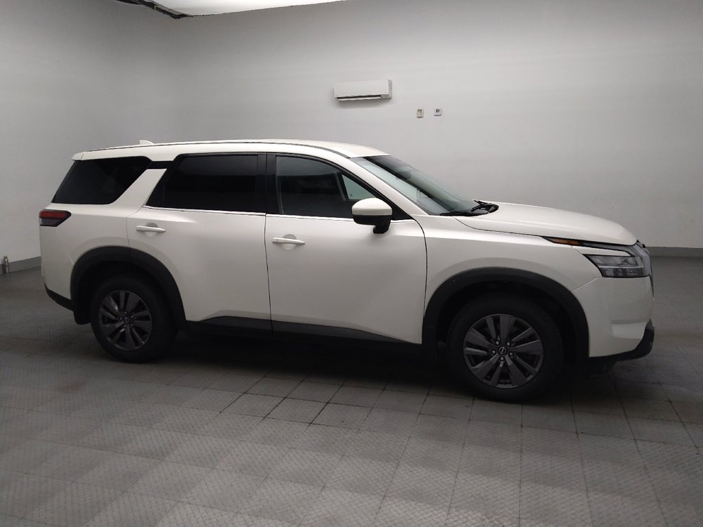 Used 2022 Nissan Pathfinder SV AWD/4WD image 13