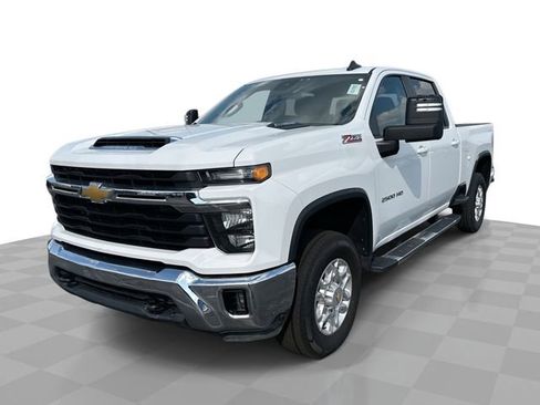 Used 2024 Chevrolet Silverado 2500 LT AWD/4WD image 1