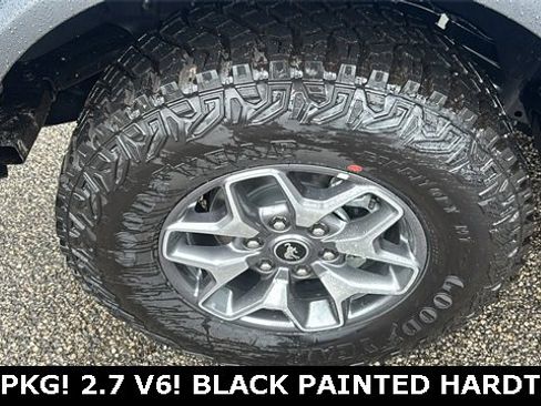 New 2025 Ford Bronco Badlands image 34