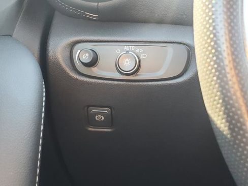 Used 2023 Chevrolet Blazer LT w/ Convenience Package image 12