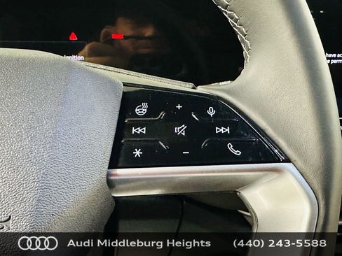 Certified 2025 Audi Q5 Premium w/ Convenience Package AWD/4WD image 18
