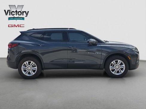 Used 2022 Chevrolet Blazer LT FWD image 19
