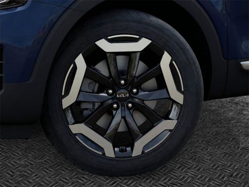 New 2025 Kia Telluride S image 9