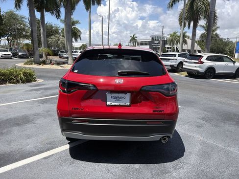 Certified 2026 Honda HR-V Sport image 7
