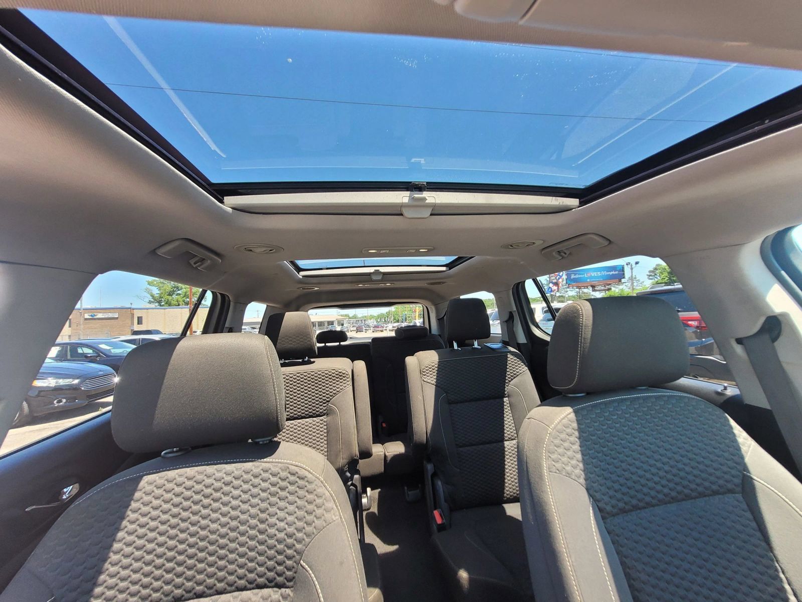 Used 2017 GMC Acadia SLE w/ Driver Alert Package I FWD image 22