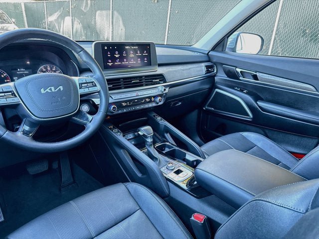 Certified 2022 Kia Telluride EX w/ EX Premium Package AWD/4WD image 24