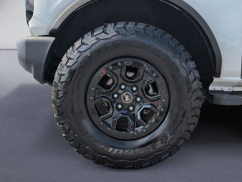 Used 2022 Ford Bronco Wildtrak AWD/4WD image 30
