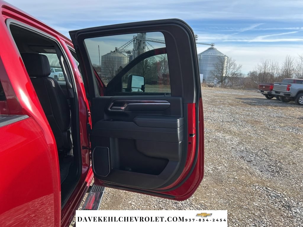 Used 2025 Chevrolet Silverado 2500 LTZ w/ LTZ Plus Package AWD/4WD image 22
