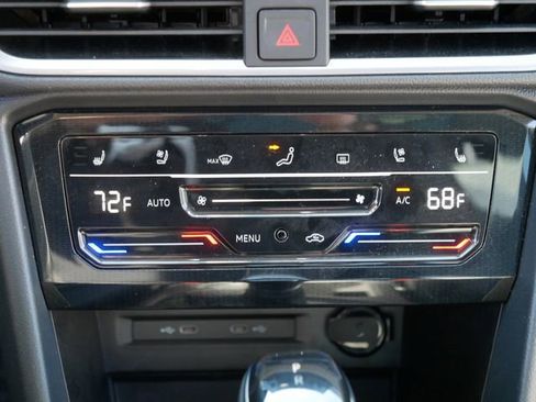 Certified 2025 Volkswagen Taos SEL image 28