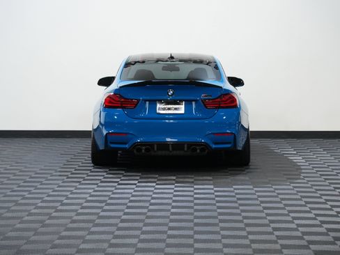 Used 2020 BMW M4 Coupe w/ Competition Package RWD image 7