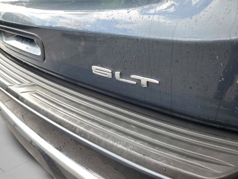 Used 2021 GMC Yukon SLT w/ SLT Premium Package image 7