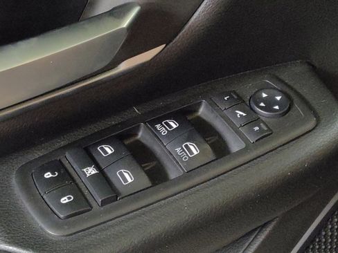 Used 2019 RAM 1500 Big Horn image 27