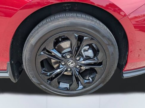 Used 2025 Honda Accord SE image 11