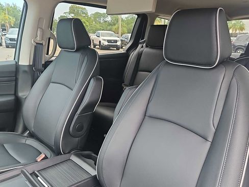 Certified 2026 Honda Odyssey Touring image 13