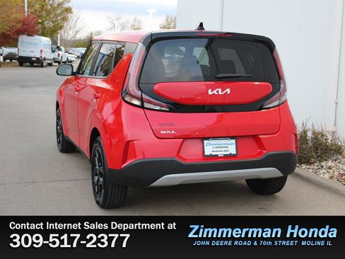 Used 2023 Kia Soul LX w/ LX Technology Package image 25