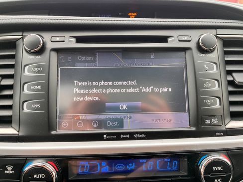 Used 2018 Toyota Highlander SE AWD/4WD image 15