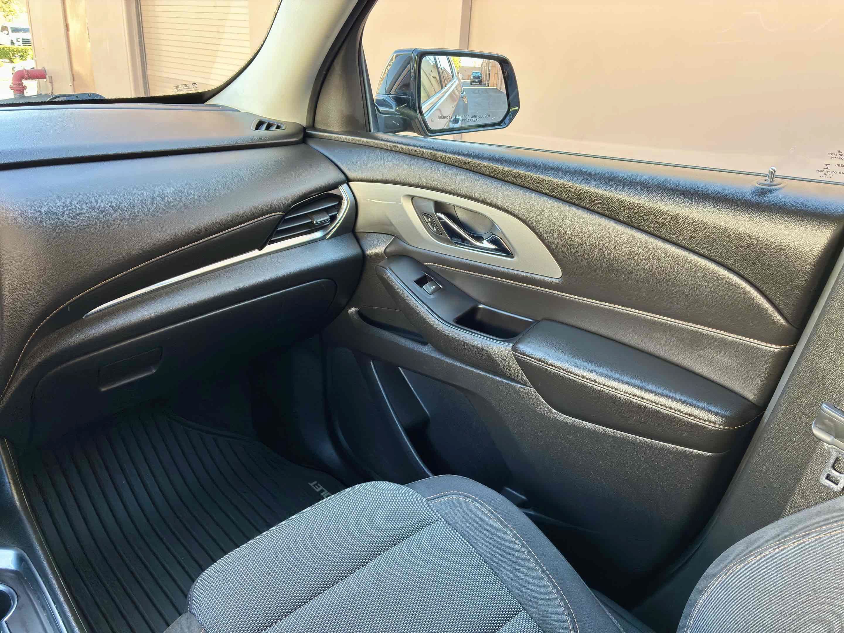 Used 2018 Chevrolet Traverse LS AWD/4WD image 17
