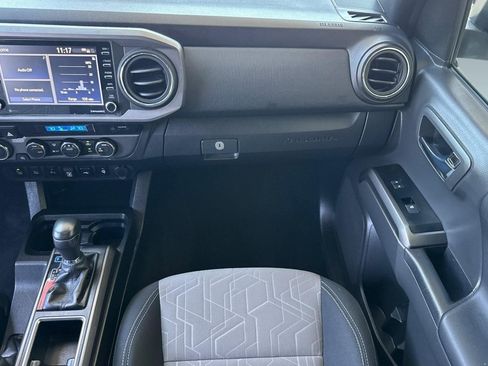 Certified 2023 Toyota Tacoma TRD Off-Road w/ Technology Package AWD/4WD image 30