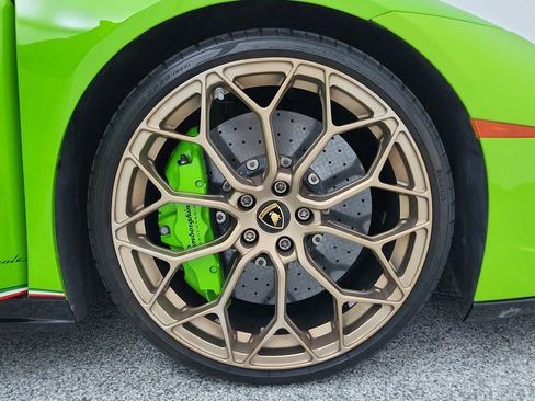 Used 2019 Lamborghini Huracan Performante image 14