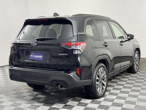 Used 2025 Subaru Forester Touring image 10