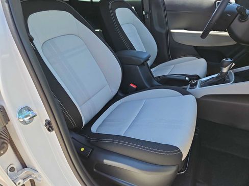 Used 2026 Hyundai Venue SEL FWD image 20