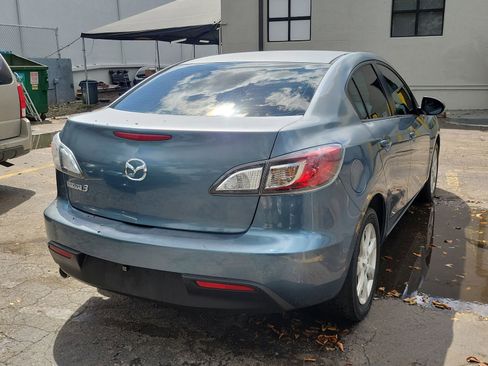 Used 2010 MAZDA MAZDA3 i Touring FWD image 4
