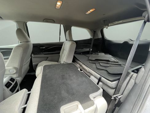 Used 2018 Honda Pilot LX image 23