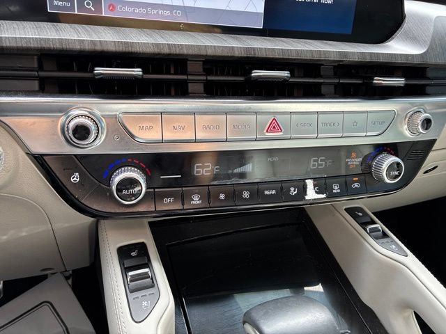 Used 2024 Kia Telluride SX Prestige w/ Towing Package AWD/4WD image 25