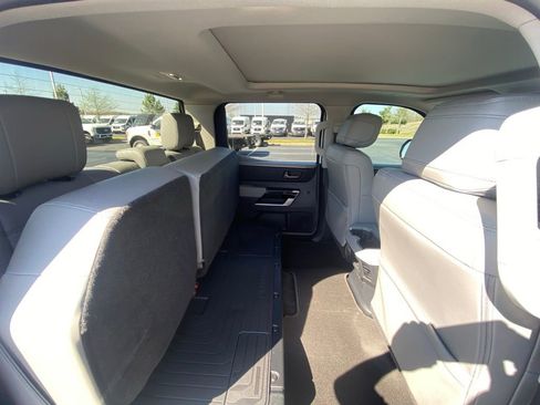 Used 2023 Toyota Tundra Limited image 28