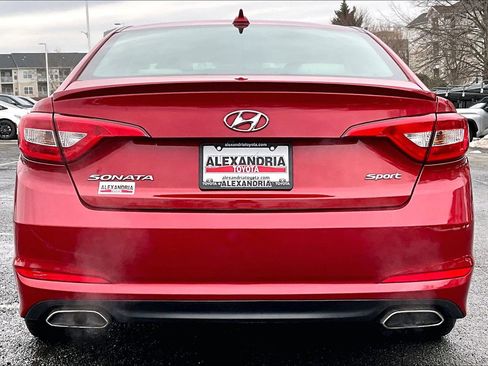 Used 2017 Hyundai Sonata Sport w/ Value Edition Package 02 image 4