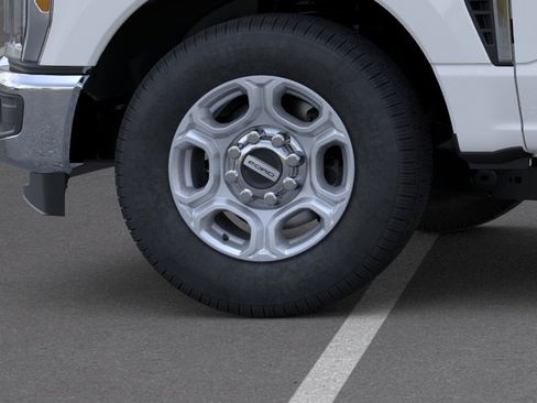 New 2026 Ford F250 XLT RWD image 19