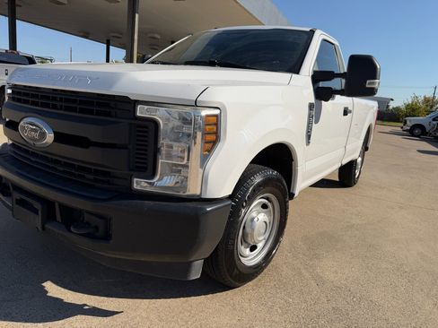 Used 2019 Ford F250 XL w/ Power Equipment Group image 9