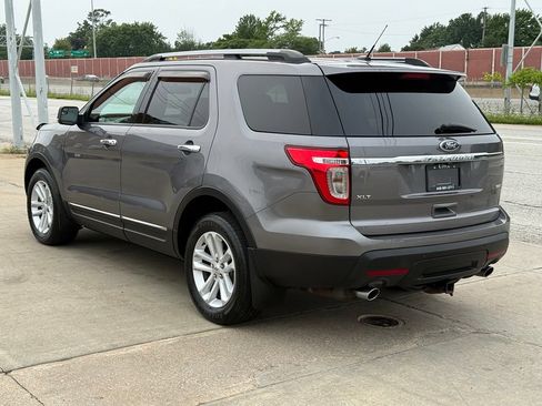 Used 2013 Ford Explorer XLT AWD/4WD image 10