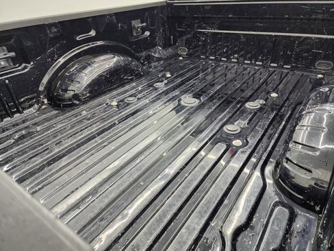 Used 2021 Ford F250 Lariat w/ Chrome Package image 5