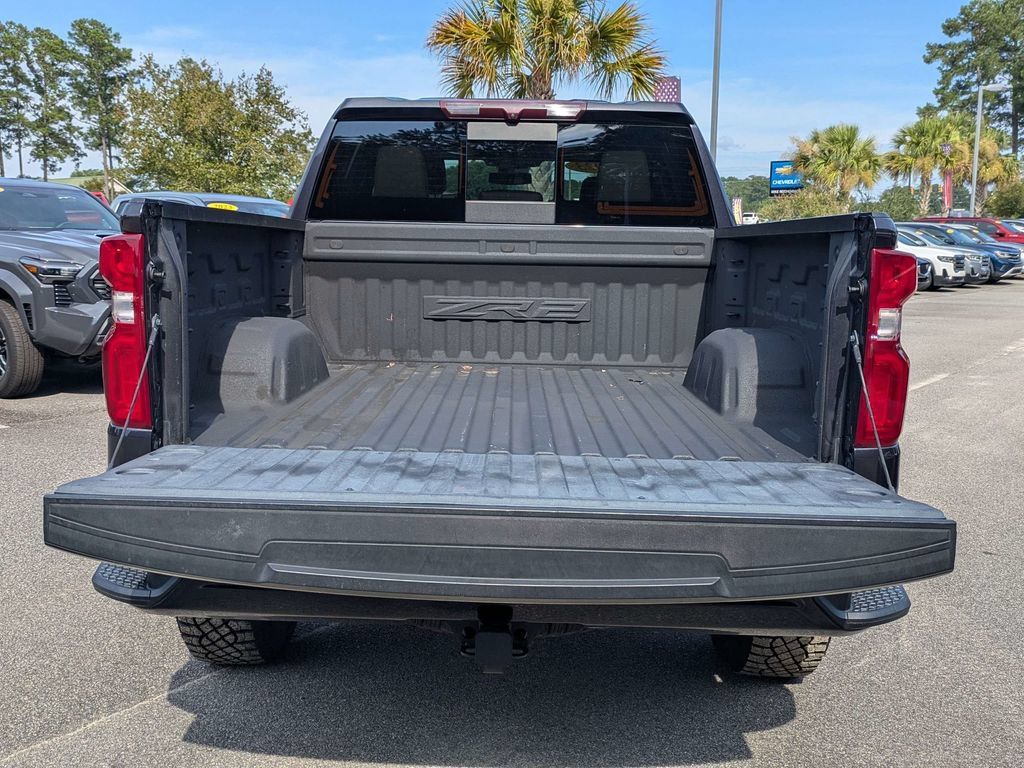Used 2023 Chevrolet Silverado 1500 ZR2 AWD/4WD image 13