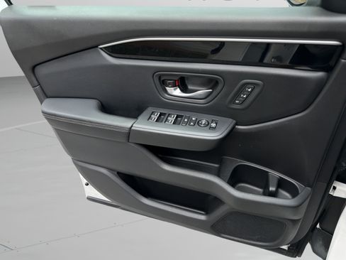 Used 2024 Honda Pilot EX-L image 18