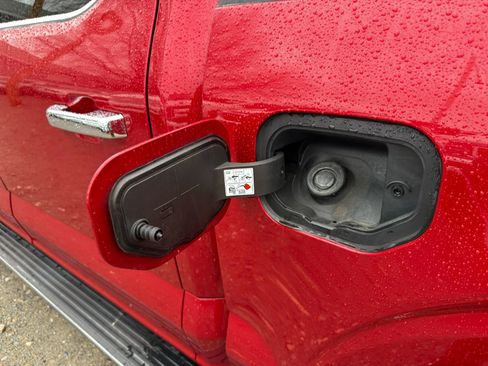 Used 2023 Ford F150 Platinum w/ Equipment Group 701A High image 16