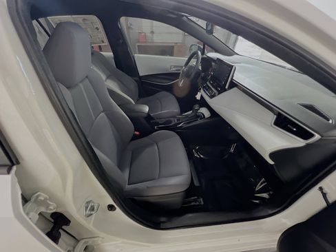 Used 2021 Toyota Corolla SE FWD image 31