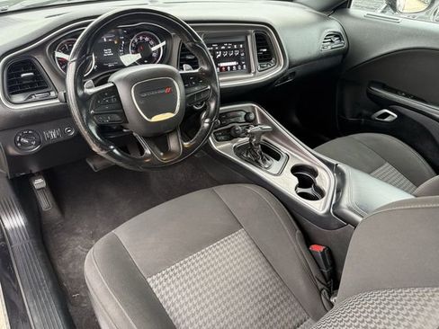Used 2021 Dodge Challenger GT RWD image 8